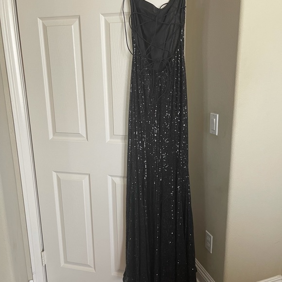 Mac Duggal Sequin Strappy Back Gown - Picture 14 of 15